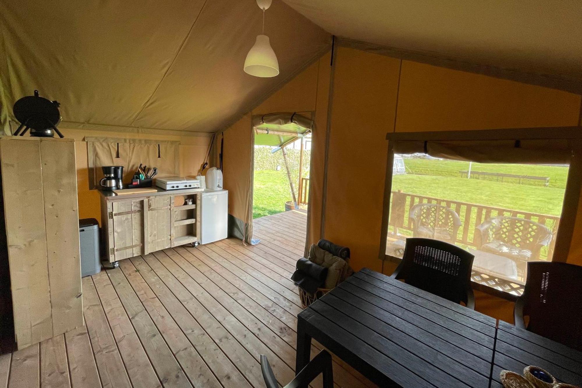 Hotel Camping De Hof Van Eeden Warmond Zimmer foto